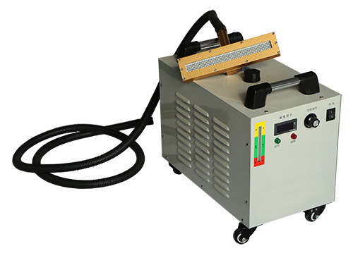 表面光亮的UV漆與UV固化機(jī)的紫外線光化反應(yīng)